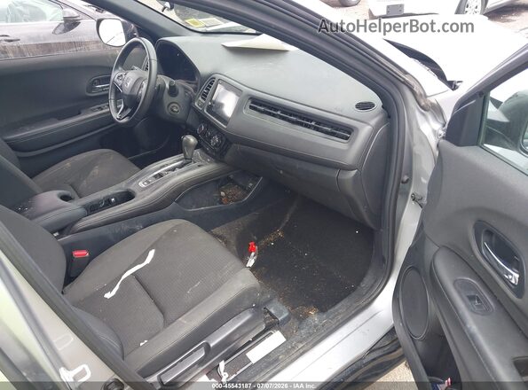 3CZRU6H10NM762173 2022 HONDA HR-V Серебряный Вид салона спереди