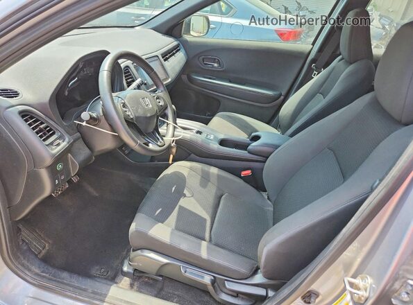 3CZRU6H14KG709406 2019 HONDA HR-V Серебряный Вид салона спереди