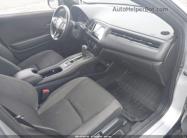 3CZRU6H16KM734521 2019 HONDA HR-V Silver Widok wnętrza z przodu