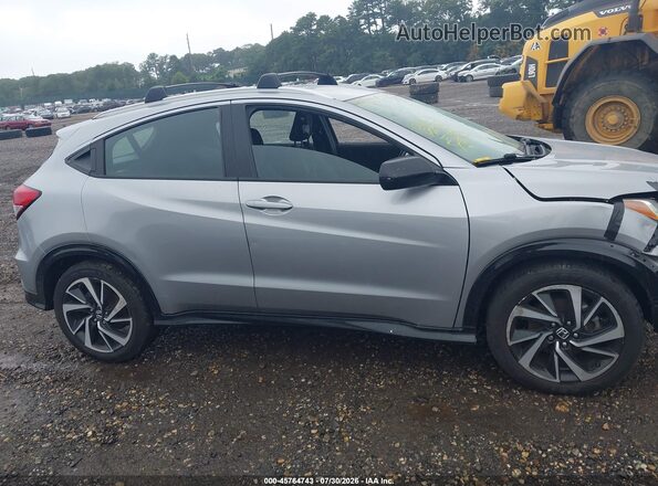 3CZRU6H16KM734521 2019 HONDA HR-V Silver Widok wnętrza z tyłu