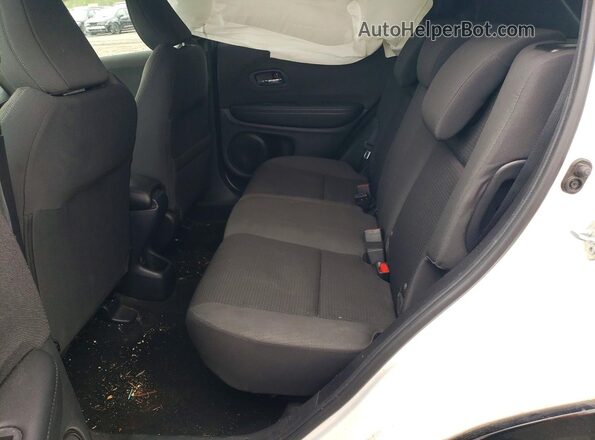 3CZRU6H16MM749426 2021 HONDA HR-V White Rear seats view