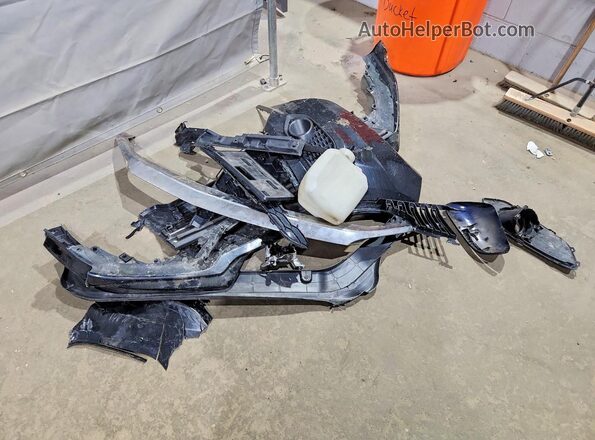 3CZRU6H18KG717041 2019 HONDA HR-V Black Widok komory silnika