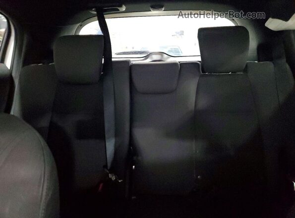 3CZRU6H18NM710709 2022 HONDA HR-V White Widok tylnych siedzeń