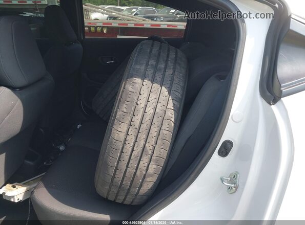 3CZRU6H19NM744674 2022 HONDA HR-V White VIN կոդի պիտակի տեսք