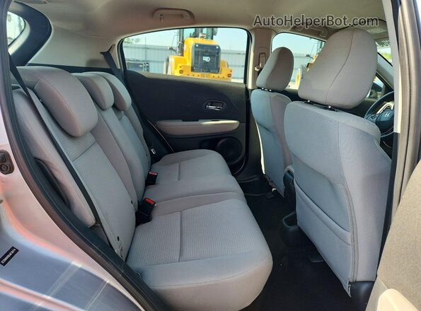 3CZRU6H30LM730774 2020 HONDA HR-V Silver Rear seats view