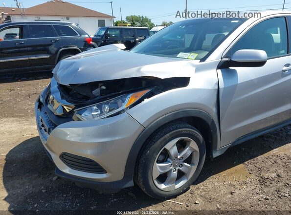 3CZRU6H33KG710130 2019 HONDA HR-V Silver Widok z przodu