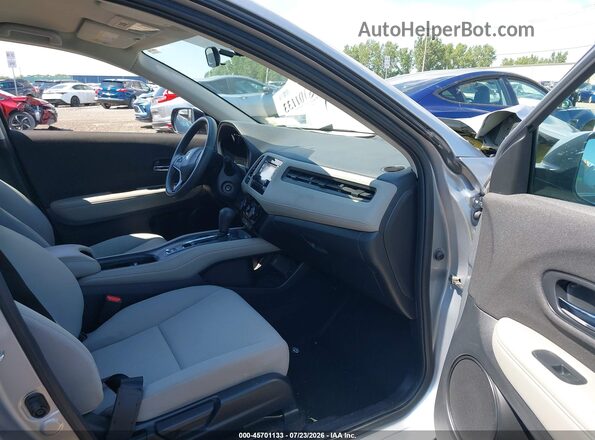 3CZRU6H33KG710130 2019 HONDA HR-V Silver Widok wnętrza z przodu