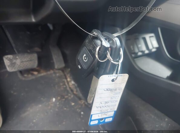 3CZRU6H35JM722828 2018 HONDA HR-V White Вид панелі приладів