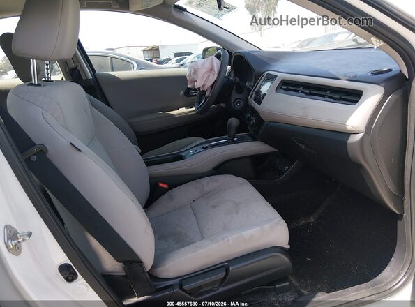 3CZRU6H38HM726690 2017 HONDA HR-V Белый Вид салона спереди
