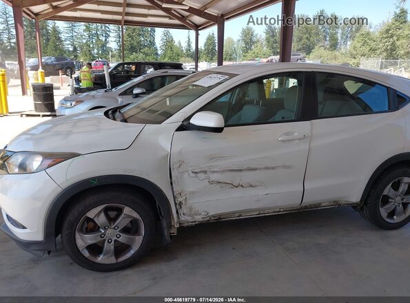 3CZRU6H39JM707099 2018 HONDA HR-V White Widok z przodu