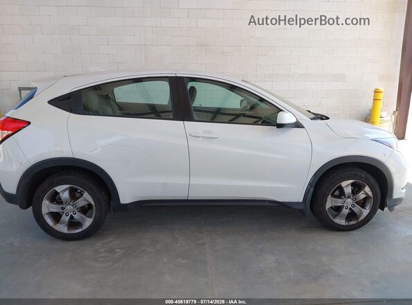 3CZRU6H39JM707099 2018 HONDA HR-V White Widok wnętrza 360 stopni