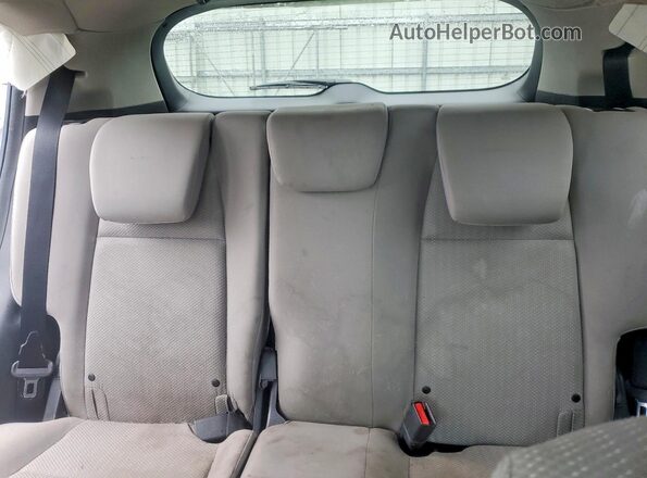 3CZRU6H50HM701297 2017 HONDA HR-V Silver Widok tylnych siedzeń
