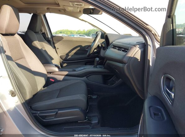 3CZRU6H51NM716726 2022 HONDA HR-V Silver Вид салону спереду