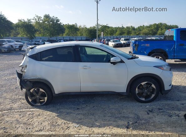 3CZRU6H52JM709956 2018 HONDA HR-V Белый Вид задней части салона