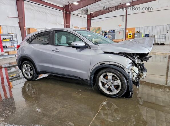3CZRU6H53HM727666 2017 HONDA HR-V Silver Delantero derecho