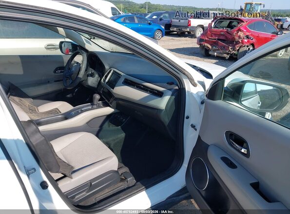 3CZRU6H55JM714844 2018 HONDA HR-V White Вид салону спереду