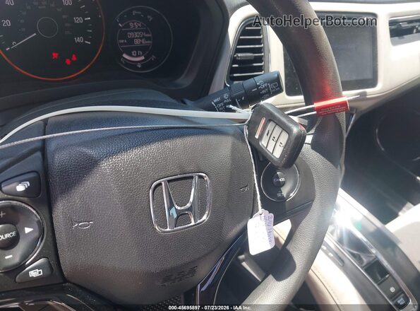 3CZRU6H57GM712506 2016 HONDA HR-V Silver Dashboard view