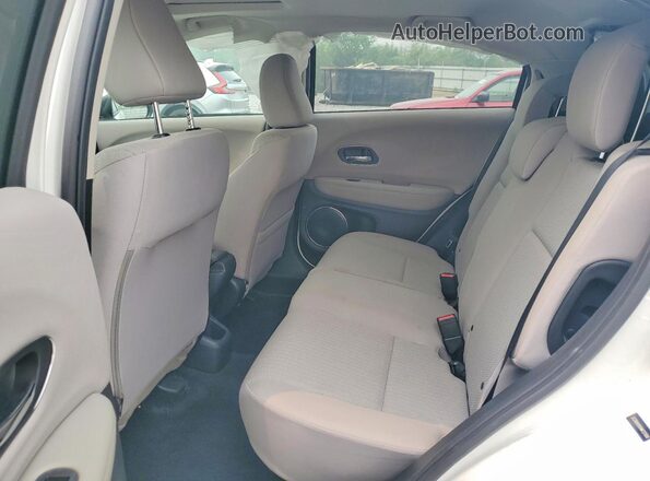 3CZRU6H58HM727906 2017 HONDA HR-V White Հետևի նստատեղերի տեսք