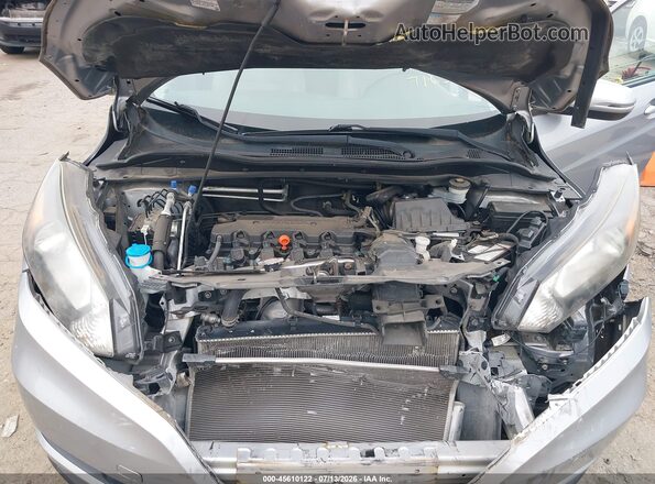 3CZRU6H70JM716583 2018 HONDA HR-V Silver Rear view