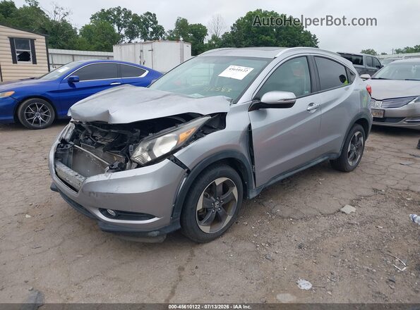 3CZRU6H70JM716583 2018 HONDA HR-V Silver Front view