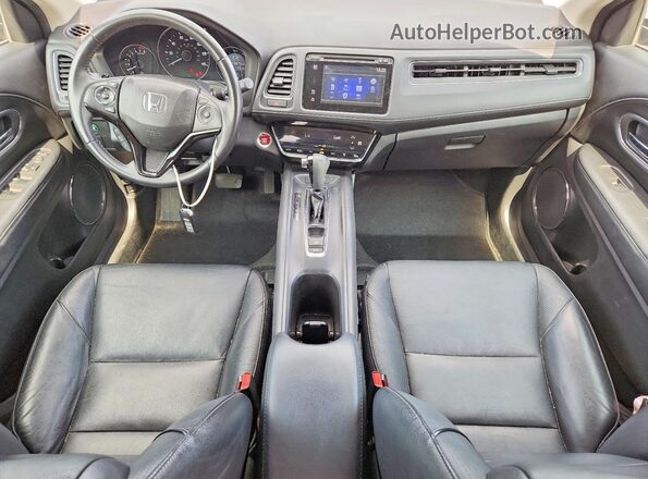 3CZRU6H71JM712400 2018 HONDA HR-V Gray Dashboard view