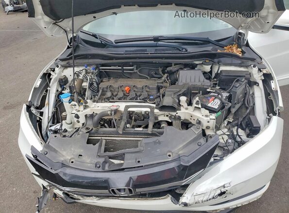 3CZRU6H72HM730026 2017 HONDA HR-V White Սալոնի հետևի տեսք