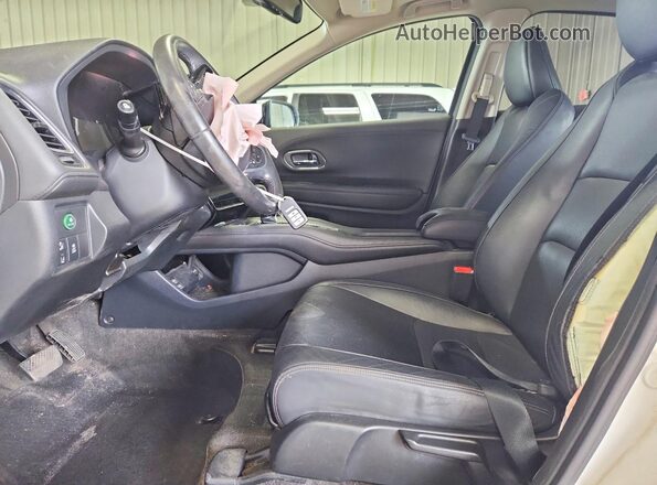 3CZRU6H73MM715349 2021 HONDA HR-V White Front interior view