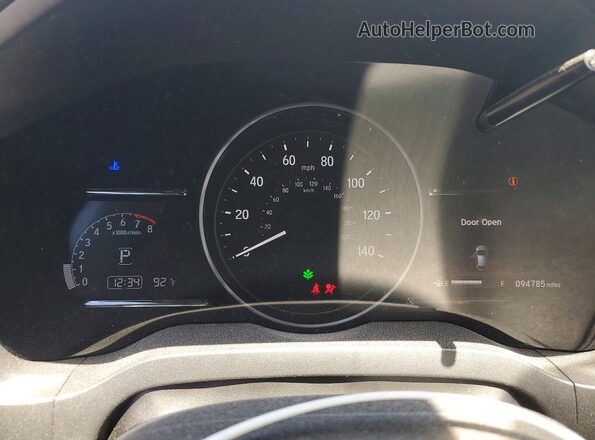 3CZRU6H75KM719173 2019 HONDA HR-V Silver ხელსაწყოთა პანელის ხედი