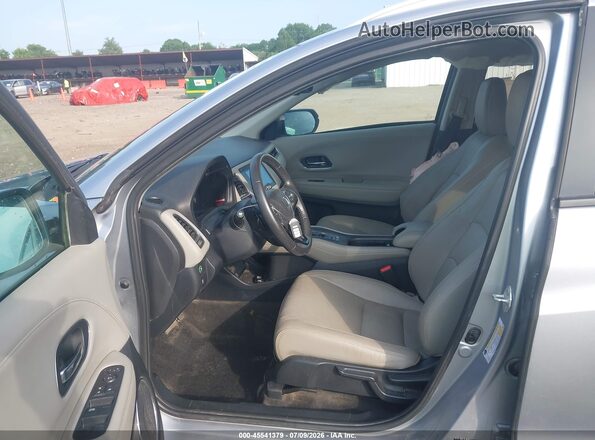 3CZRU6H76NM705738 2022 HONDA HR-V Silver Սալոնի դիմացի տեսք