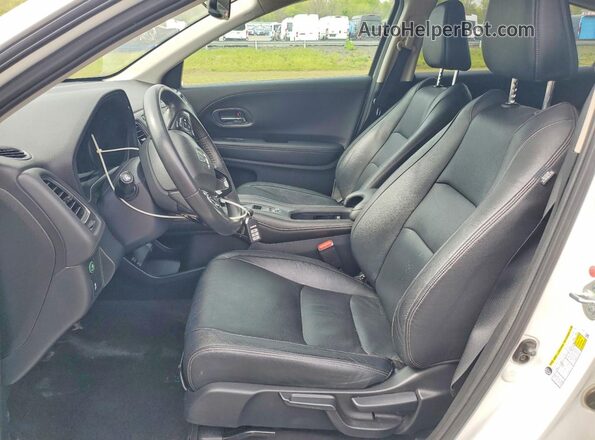 3CZRU6H77MM744174 2021 HONDA HR-V White Front interior view