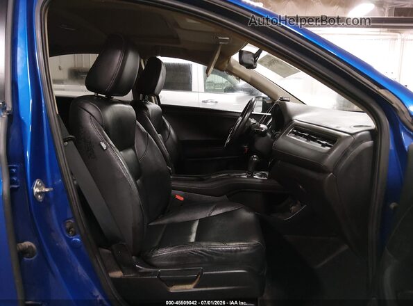 3CZRU6H78JM719778 2018 HONDA HR-V Blue Вид салону спереду