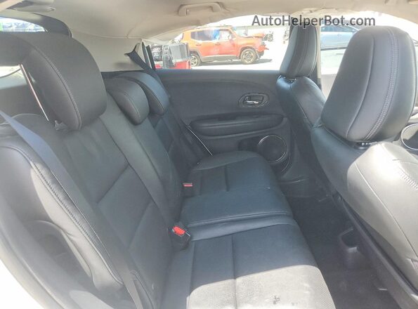 3CZRU6H94KM730442 2019 HONDA HR-V White Rear interior view