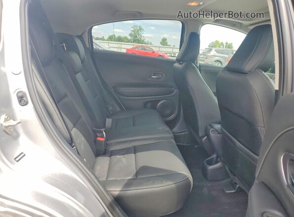 3CZRU6H97KM713912 2019 HONDA HR-V Silver Rear interior view