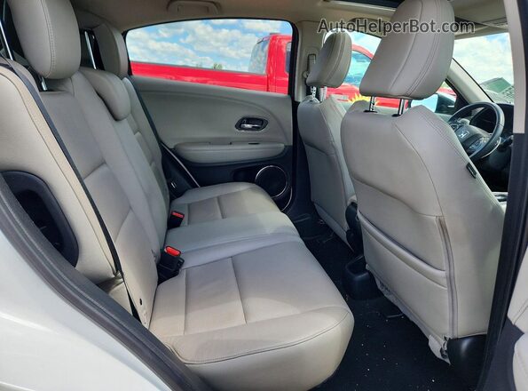 3CZRU6H98KM714910 2019 HONDA HR-V White Հետևի նստատեղերի տեսք
