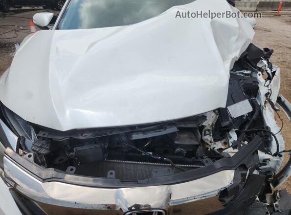 3CZRU6H9XKM704735 2019 HONDA HR-V White 360 interior view