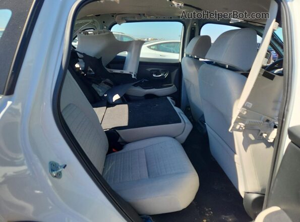 3CZRZ1H36RM761024 2024 HONDA HR-V Белый Вид задней части салона