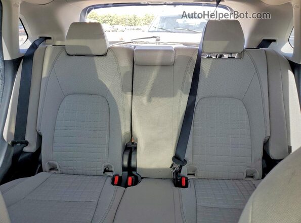 3CZRZ1H36SM754001 2025 HONDA HR-V Silver Widok tylnych siedzeń