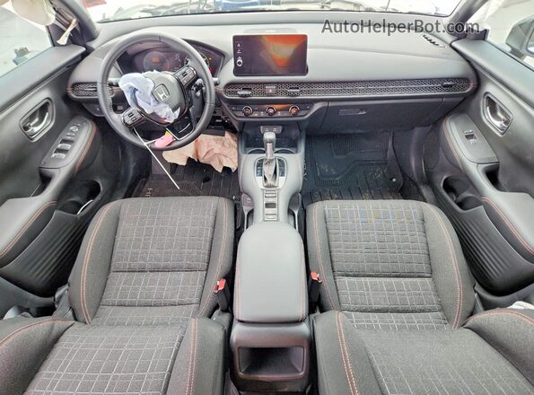 3CZRZ1H54TM720268 2026 HONDA HR-V Белый Вид панели приборов