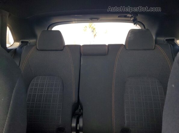 3CZRZ1H56PM713232 2023 HONDA HR-V White Rear seats view