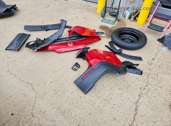 3CZRZ1H5XTM702938 2026 HONDA HR-V Red Շարժիչի բաժամունքի տեսք