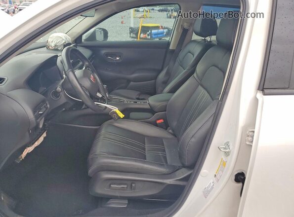 3CZRZ1H72PM737335 2023 HONDA HR-V Белый Вид салона спереди