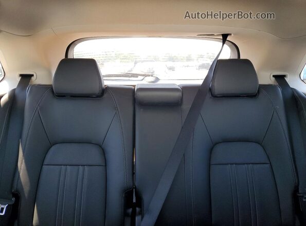 3CZRZ1H73SM721878 2025 HONDA HR-V White Հետևի նստատեղերի տեսք