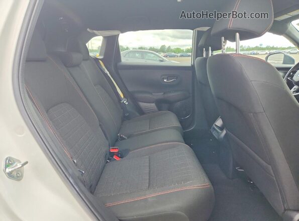 3CZRZ2H52RM730764 2024 HONDA HR-V White Вид задньої частини салону