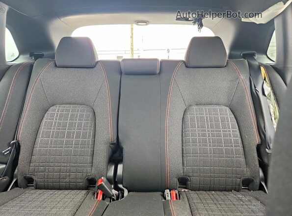 3CZRZ2H52RM730764 2024 HONDA HR-V White Вид задніх сидінь