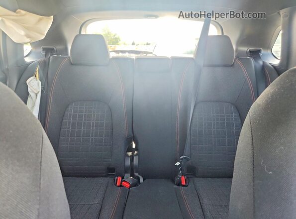 3CZRZ2H52TM738905 2026 HONDA HR-V White Rear seats view