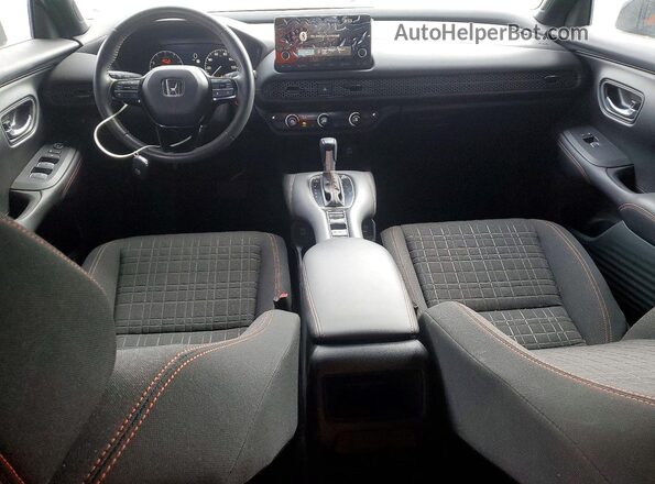 3CZRZ2H55SM725984 2025 HONDA HR-V Черный Вид панели приборов