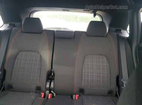 3CZRZ2H55SM756538 2025 HONDA HR-V White Rear seats view