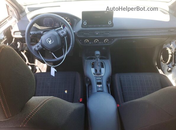 3CZRZ2H58SM748126 2025 HONDA HR-V Белый Вид панели приборов