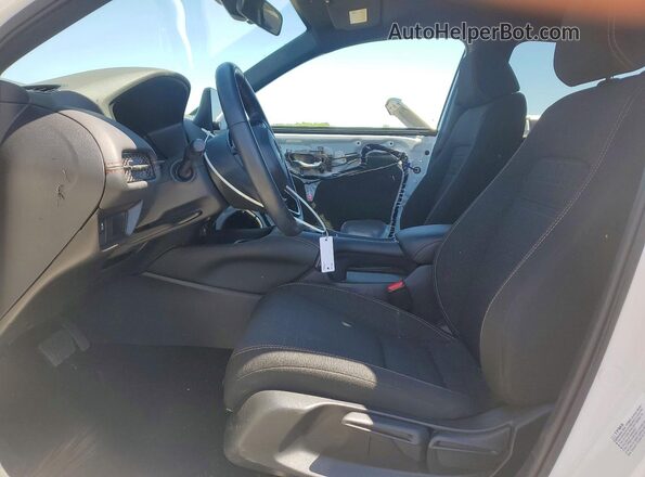 3CZRZ2H58SM748126 2025 HONDA HR-V Белый Вид салона спереди