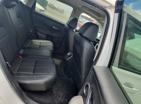 3CZRZ2H73RM731942 2024 HONDA HR-V White Вид задньої частини салону